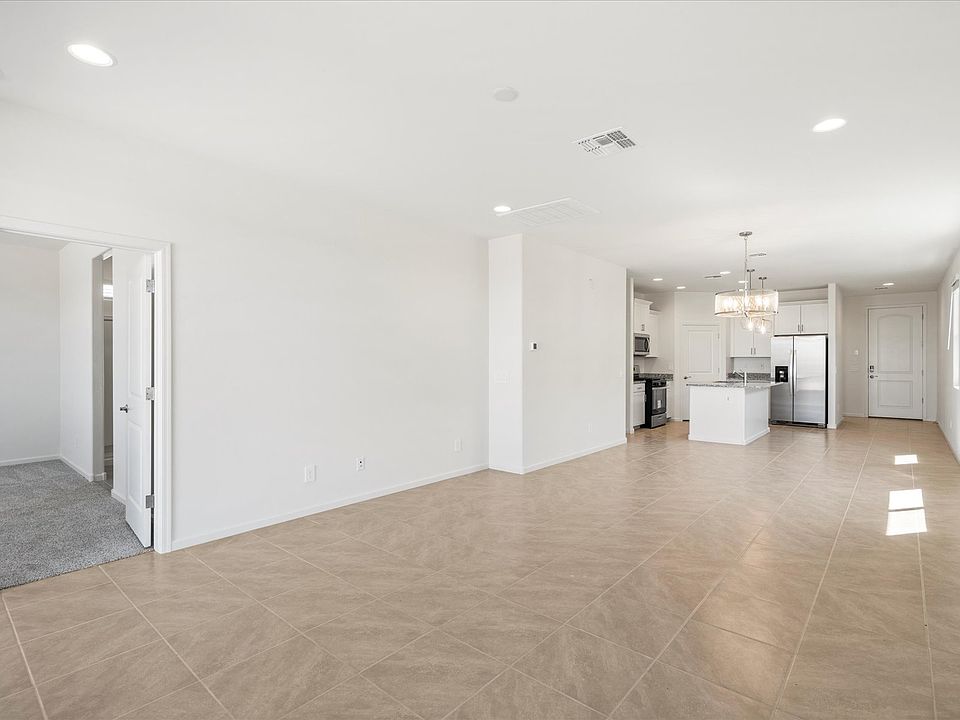 TUC_Avianna_Living-Area_E_11056-S-Rila-Dr