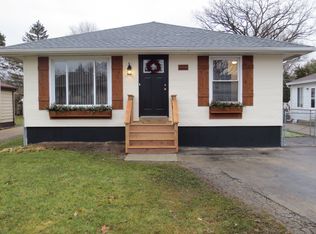 1501 Ridgeway Ave, Round Lake Beach, IL 60073