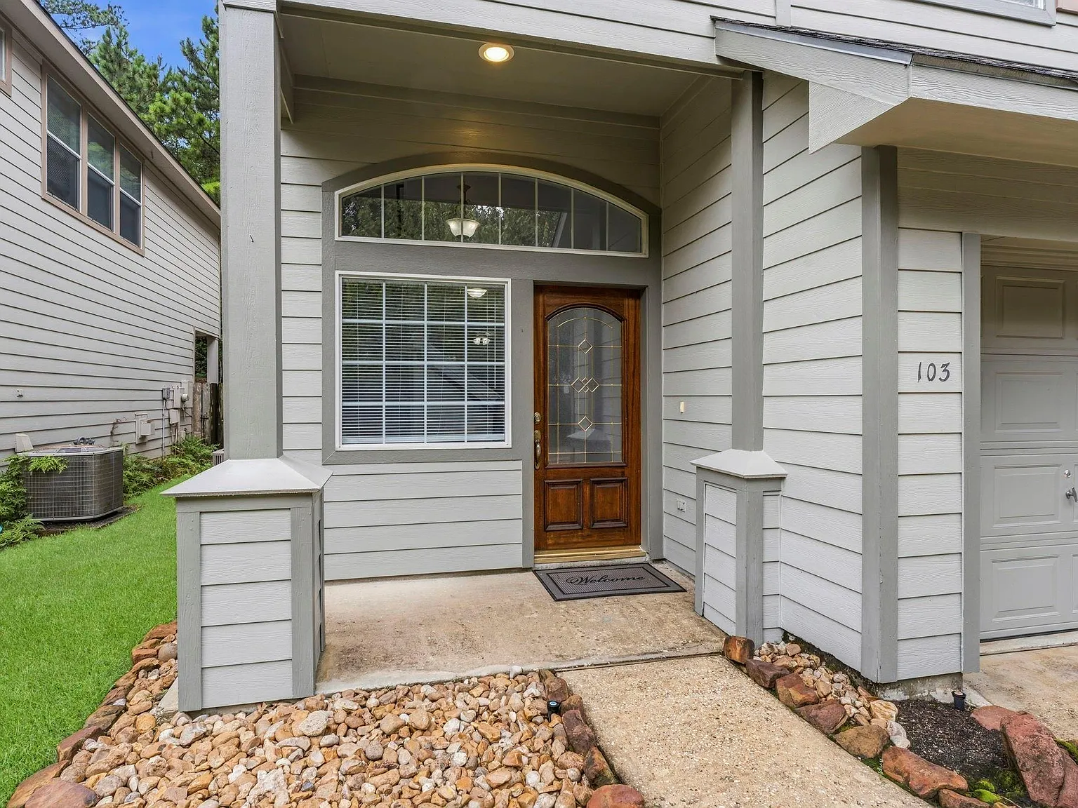 3 bed, 2.5 bath, 2068 sqft, $2,250 — Photo 3