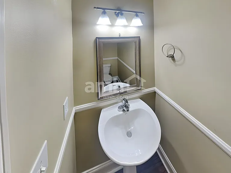 3605 Belvidere Ct — Photo 10