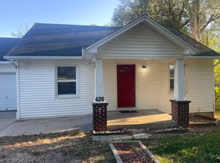 426 E Burford St, Marshfield, MO 65706