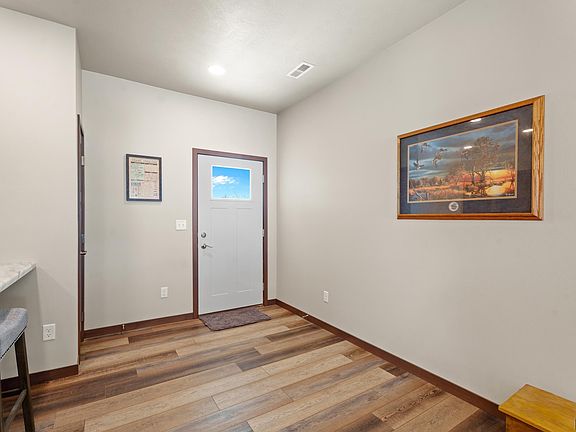 4th image of 7012 W Belgrave Trl