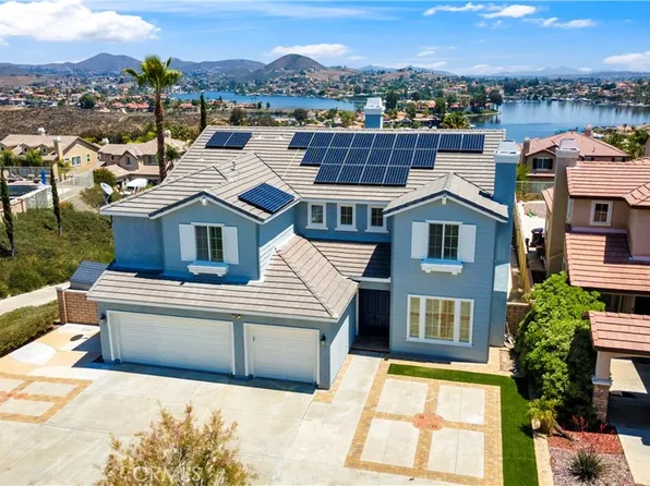 8 Via Del Fico Ct, Lake Elsinore, CA 92532