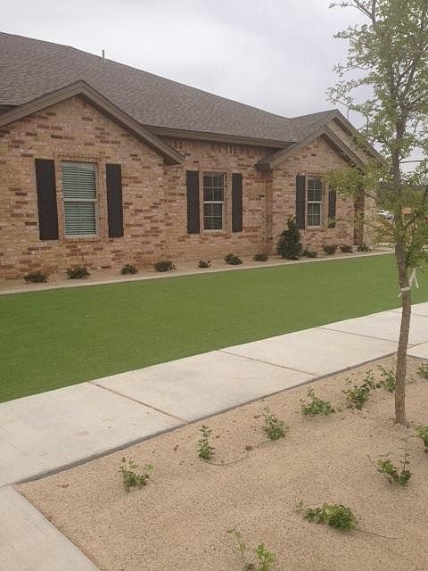 2nd image of 3115 111th St