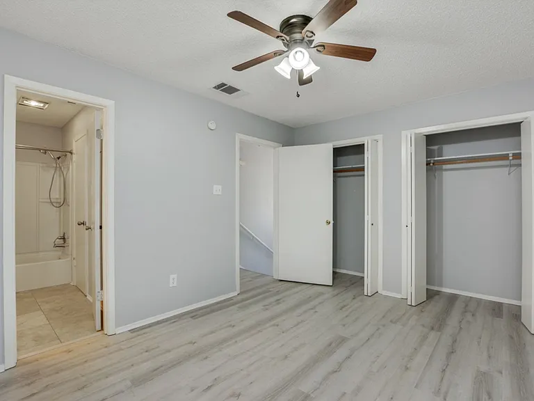 6020 Westcreek Dr #B — Photo 11