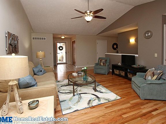 4th image of 7716 Erin Ct