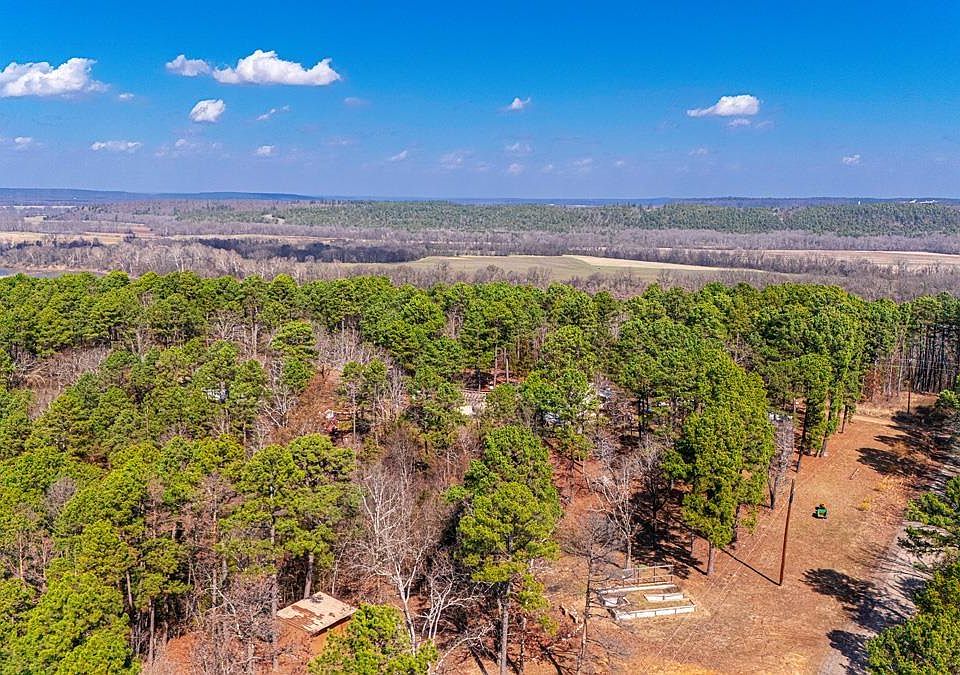 1st image of 225 Ledwedge Rd