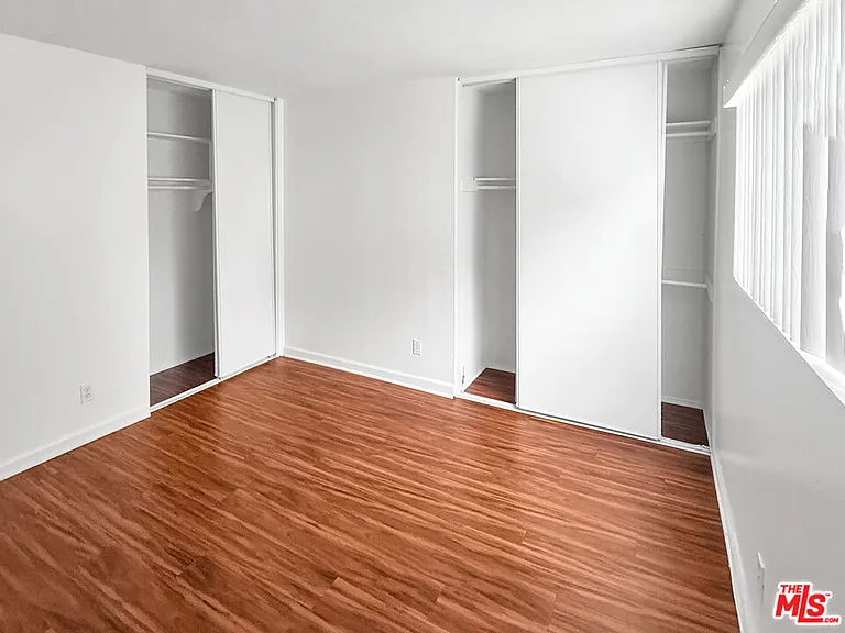 972 Larrabee St #221 — Photo 3