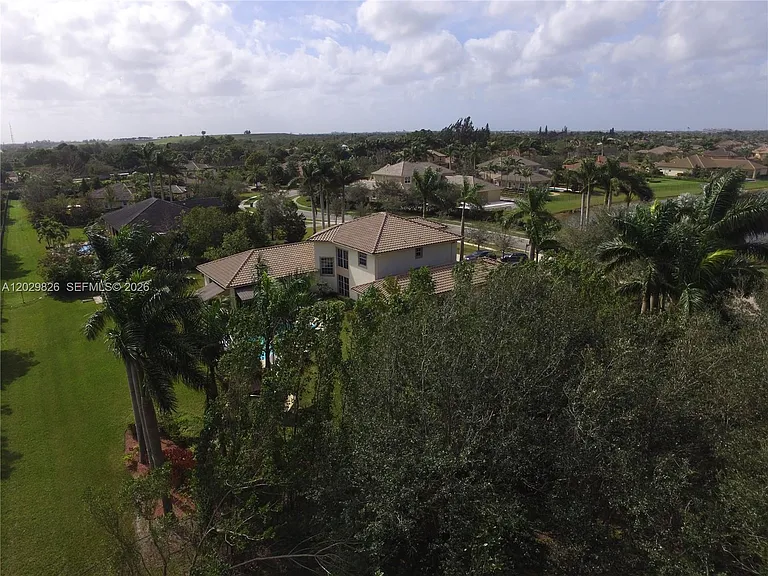 2750 Jockey Cir E — Photo 6