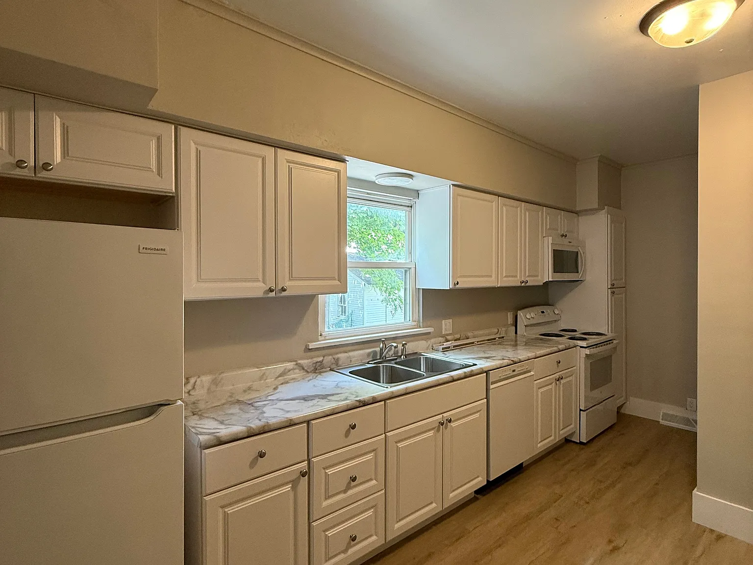 743 Franklin Street - 1 — Photo 4