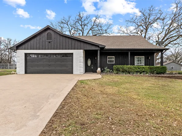 411 Bay Ct, Gun Barrel City, TX 75156