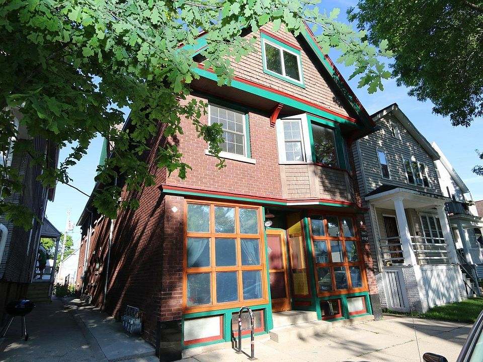1st image of 2862 N Bremen St #1