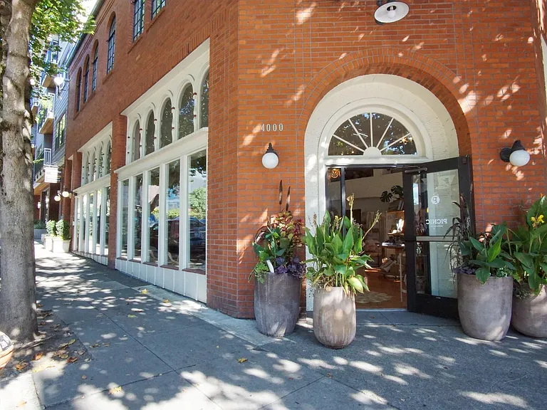 4008 N Mississippi Ave #6 — Photo 2