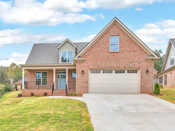 208 Roberts Meadow Loop, Spartanburg, SC 29307