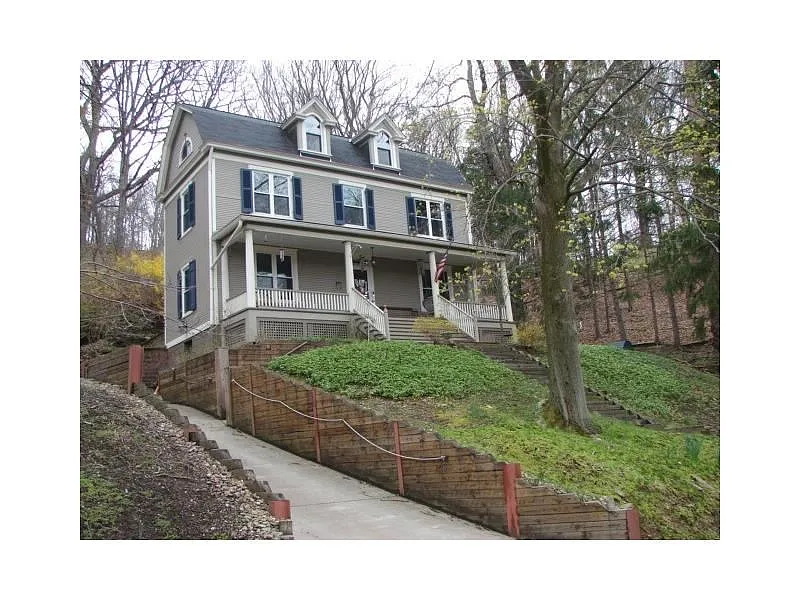 520 Sycamore Rd photo 1