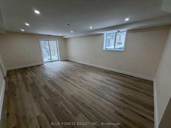5th image of 370 Jonathan St