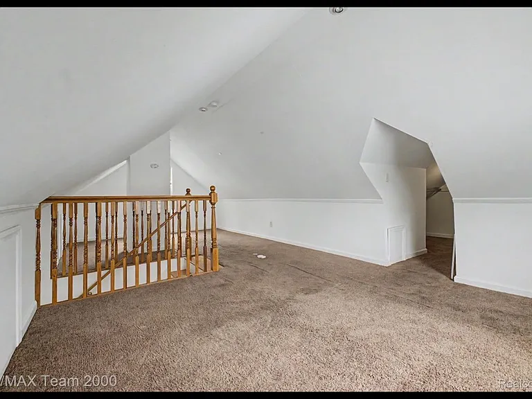5635 Westpoint St — Photo 24