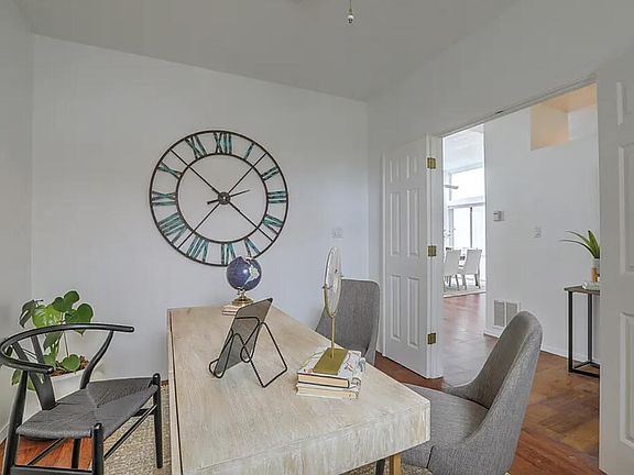 4th image of 11401 Academy Ridge Rd NE