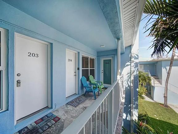 Nice Balcony With A Peek-A-Boo Ocean View...