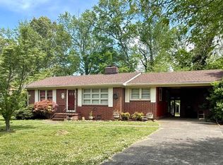 703 Adams St, Scottsboro, AL 35768
