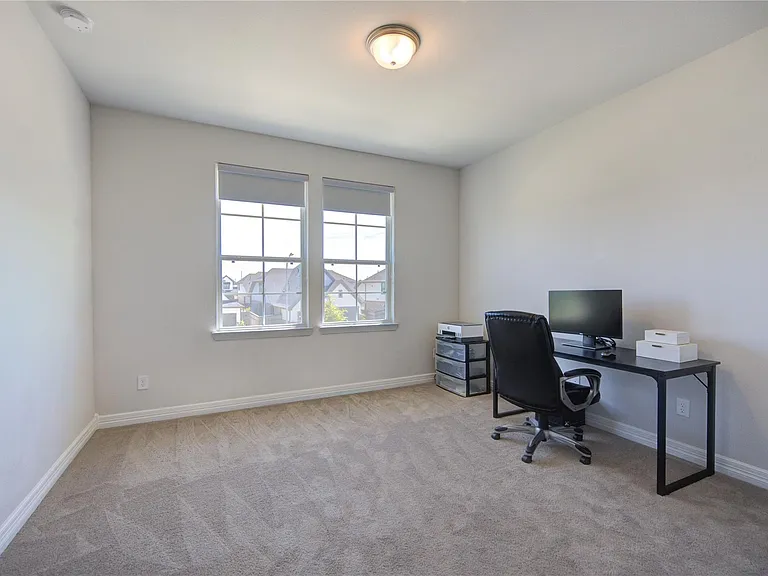 4110 Sherman Oak Ln — Photo 42