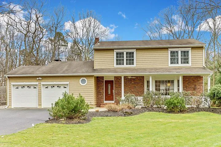 843 Green Valley Rd photo 1