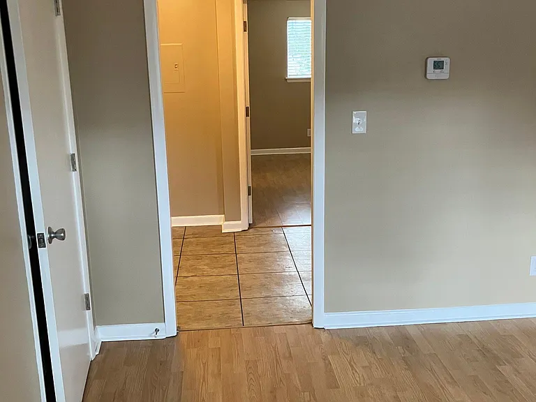 720 Ferdinand Ave SW #25 — Photo 4