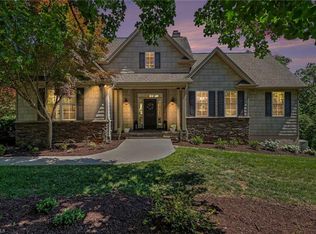 242 Harbor Dr E, Lexington, NC 27292
