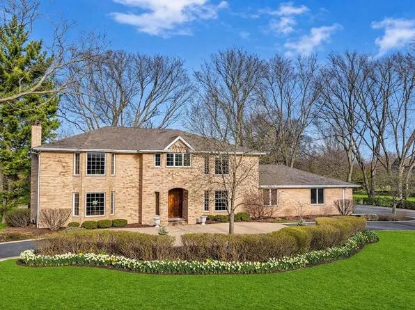 2321 Coach Rd, Long Grove, IL 60047