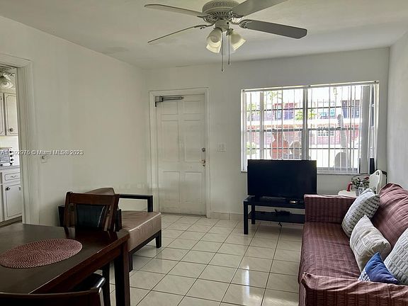 5th image of 1150 Atlantic Shores Blvd APT 513