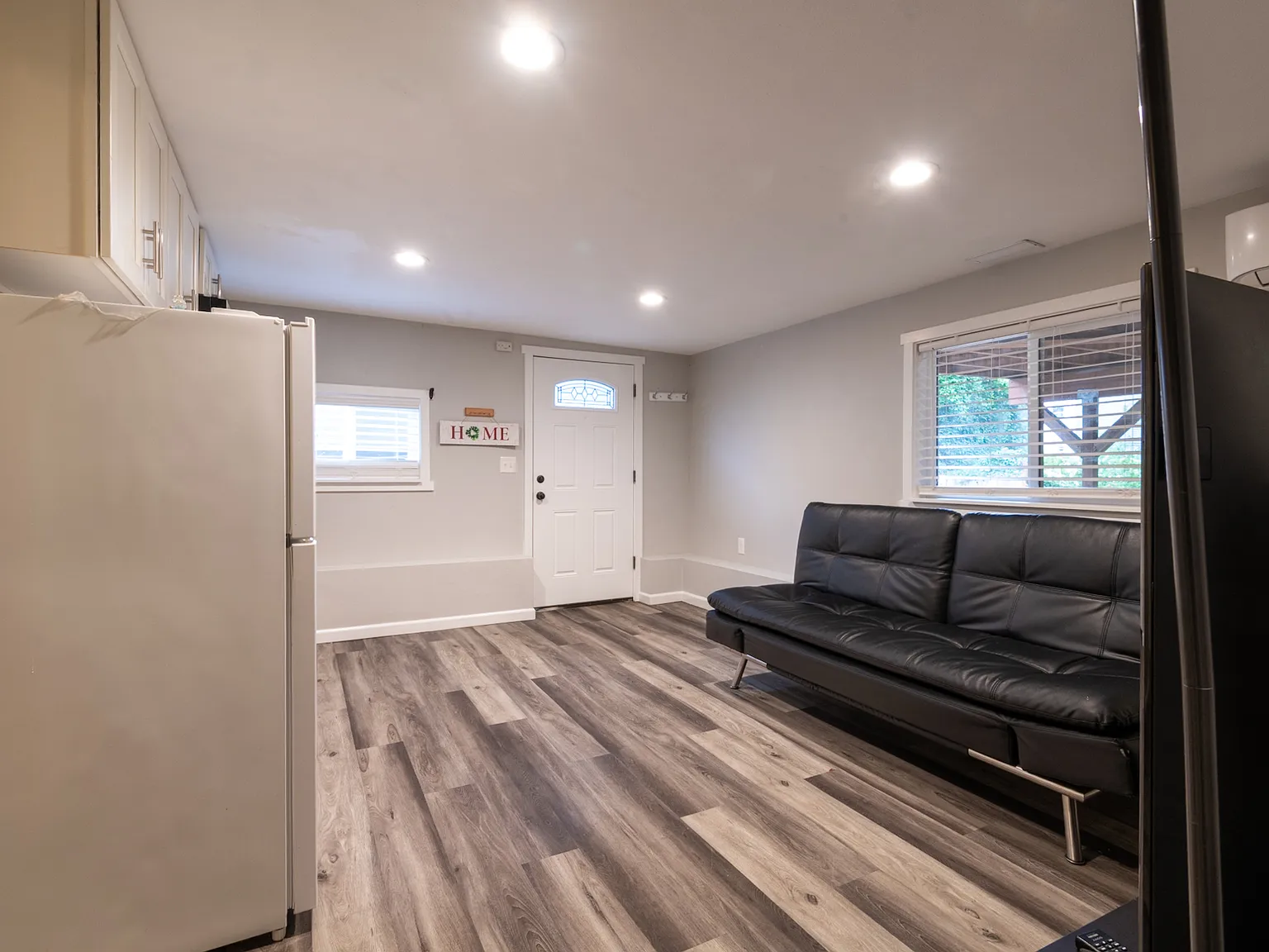 2 bed, 800 sqft, $1,850 — Photo 3