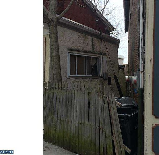 2nd image of 226 High St