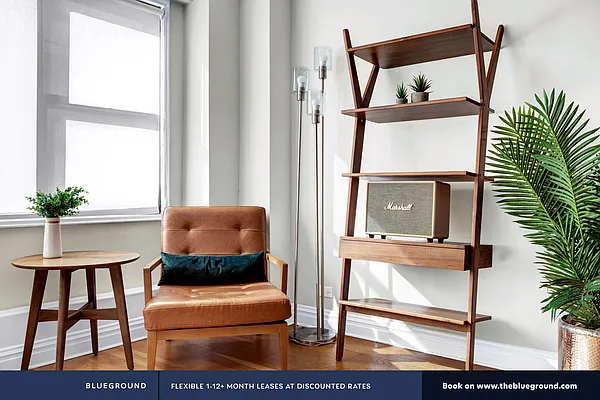 Rented by The Blueground | media 30