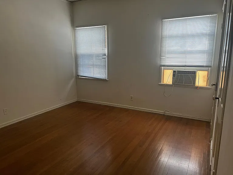 925 Gayley Ave #5 — Photo 8