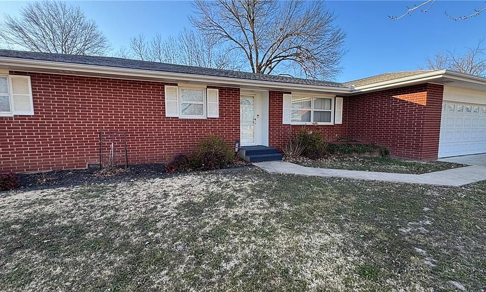 1st image of 410 S Wilshire Blvd