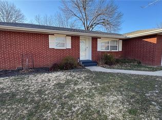 410 S Wilshire Blvd, Coffeyville, KS 67337