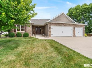 2100 West Road Dr, Springfield, IL 62711