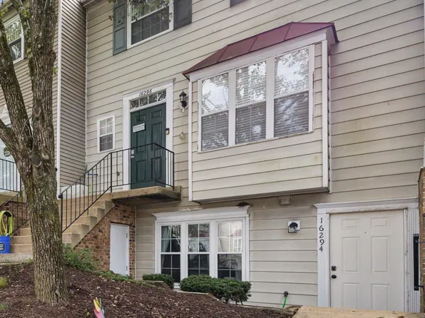 16294 Taconic Cir, Dumfries, VA 22025