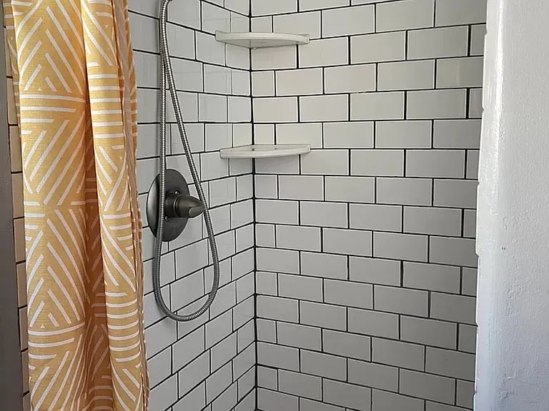 260 W Prospect St #B — Photo 15