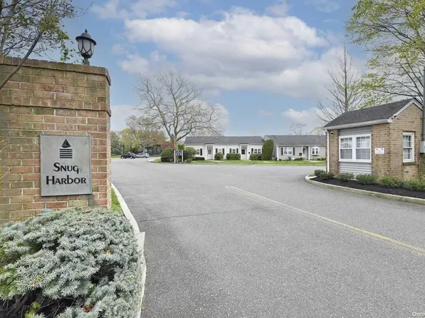 38 Harbor N #38, Amityville, NY 11701