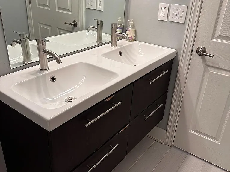 Primary Bathroom -- Dual Sink, Porcelain Countertop, Soft-Close Drawers