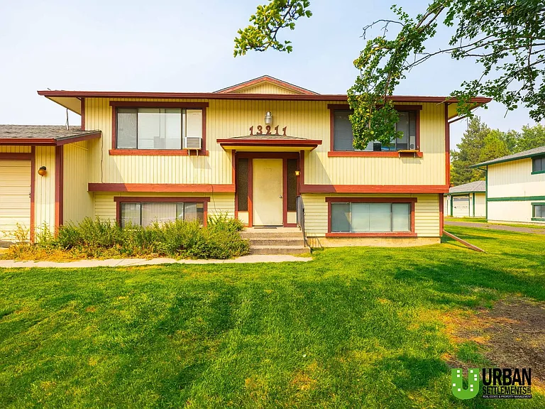 13211 E Skyview Ave — Photo 1