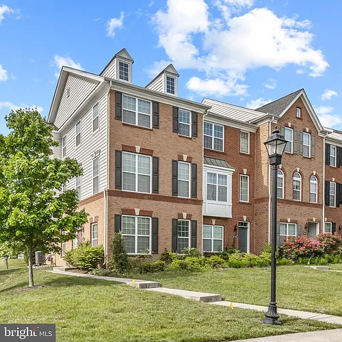 43247 Loudoun Reserve Dr Photo 1