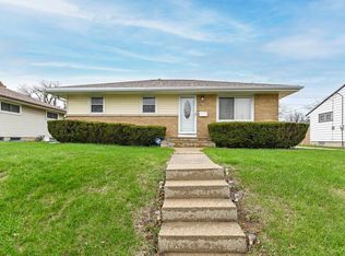 9022 W Custer Ave, Milwaukee, WI 53225