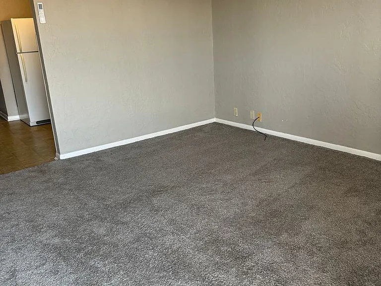 311 1/2 E Oklahoma Ave — Photo 4