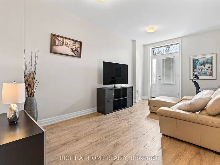 91B Evans Ave — Photo 39