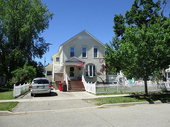 5th image of 134 McKinley Ave