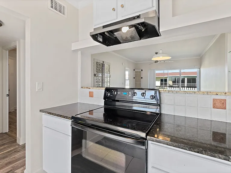719 S Beach St #314B — Photo 10