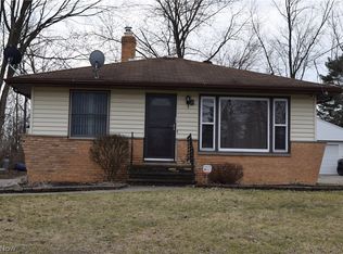 18119 South Dr, Strongsville, OH