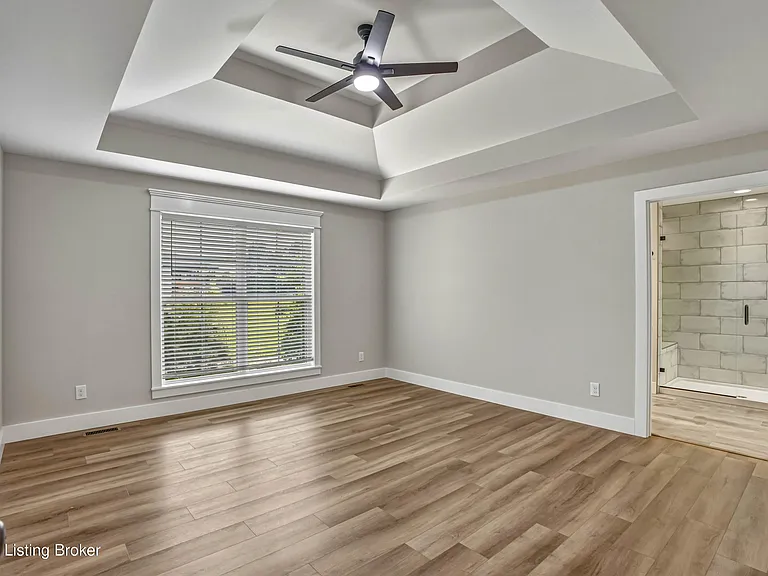 19 Clubhouse Ct — Photo 11